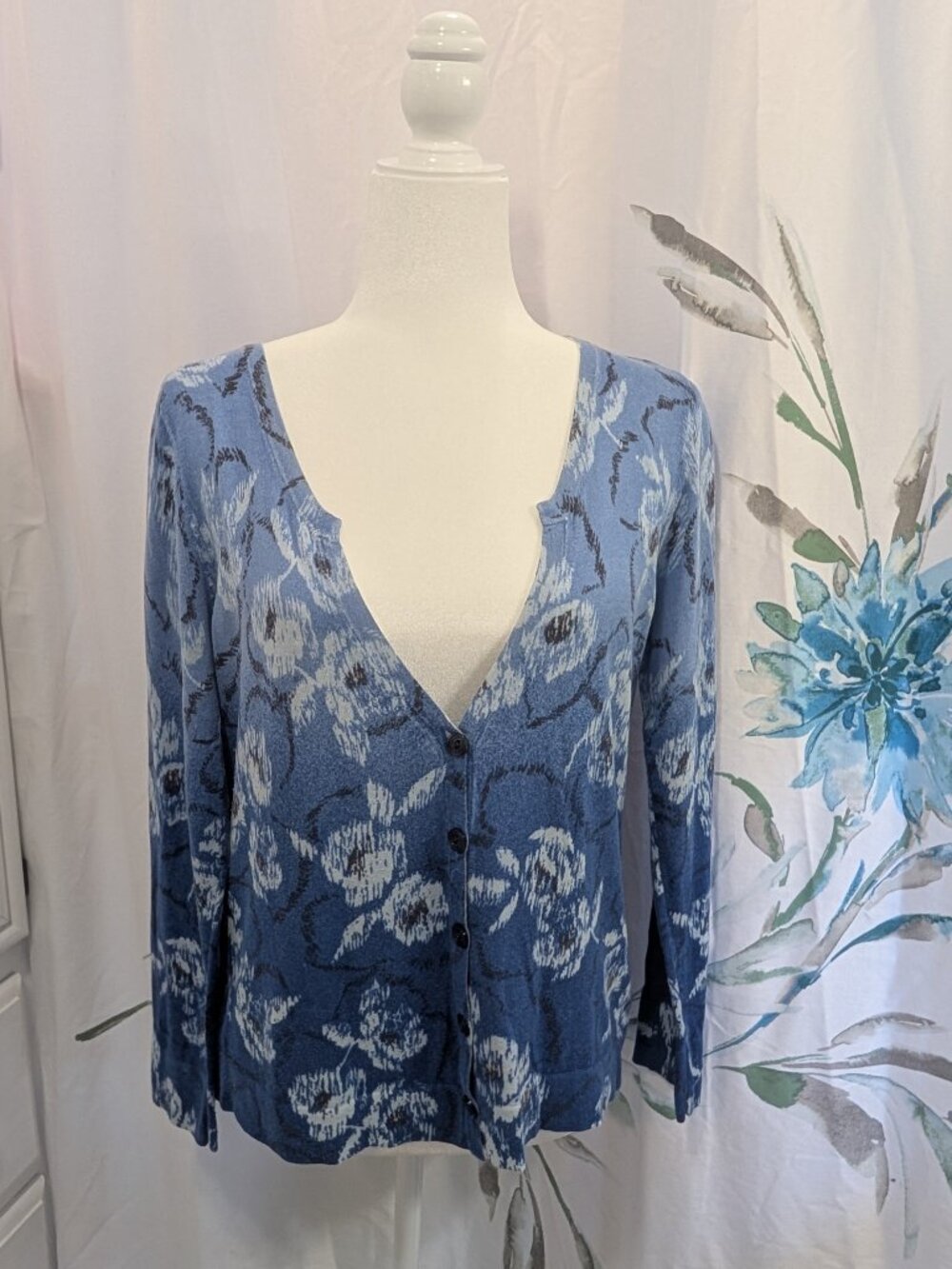 J. Jill Deep V Button Front Blue & White Floral Silk Blend Cardigan, Size SP